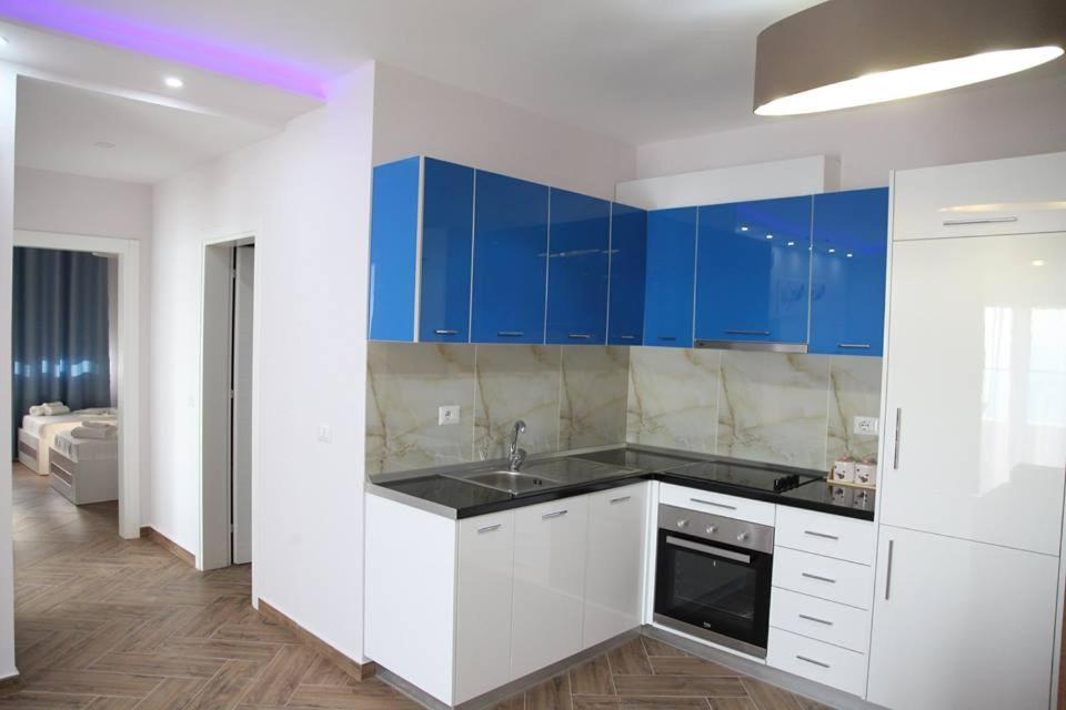 Hotel Shengjini -twin Towers-